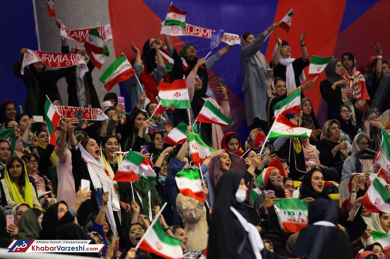 کانادایی‌ها در ارومیه برابر بلندقامتان ایرانی زانو زدند