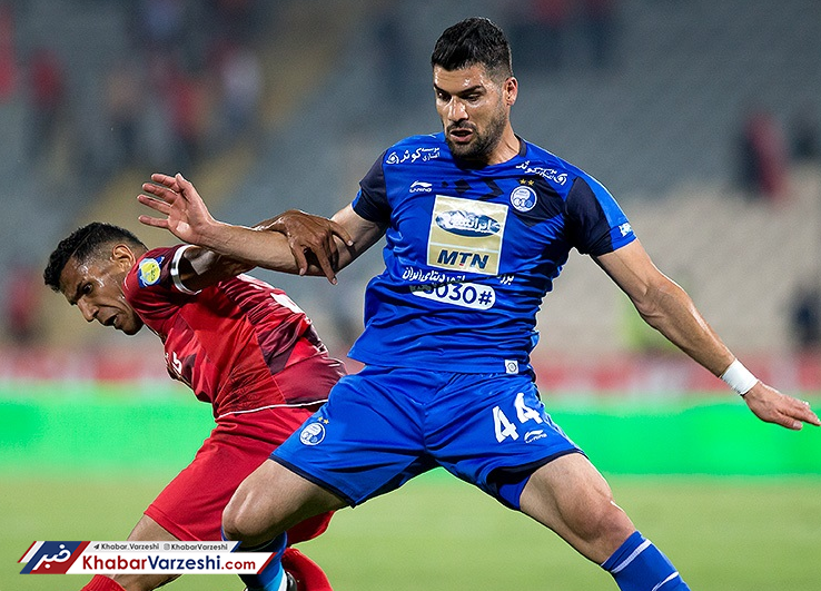 مدافع استقلال: شفر ما را آدم حساب نمی‌کرد!