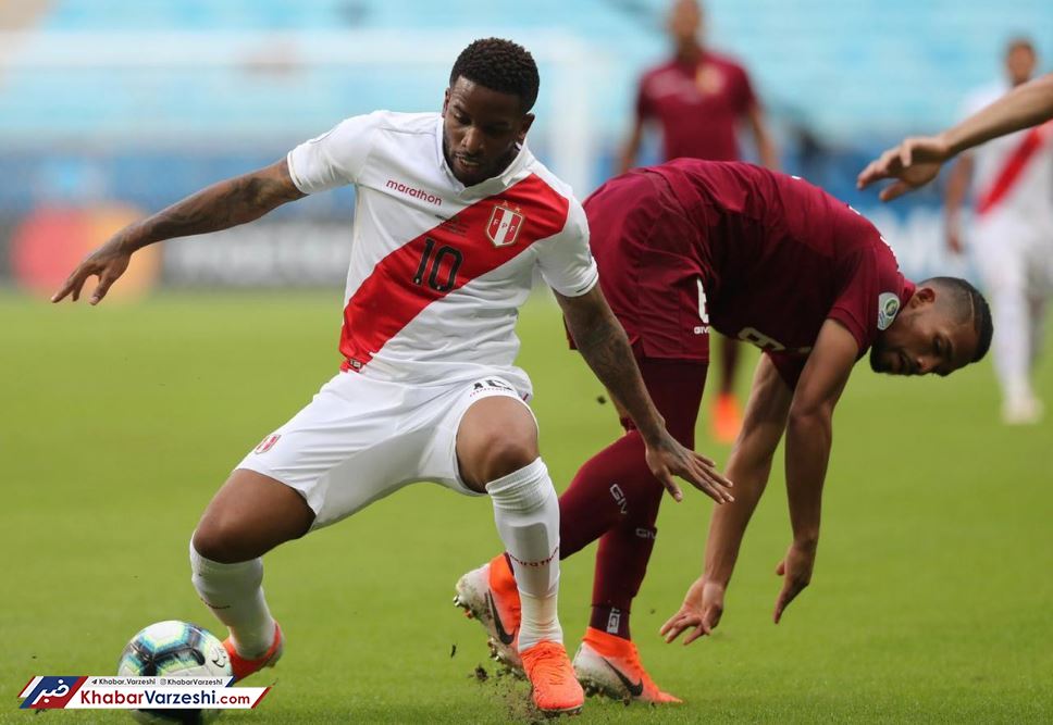 پرو در نخستین بازی‌اش متوقف شد