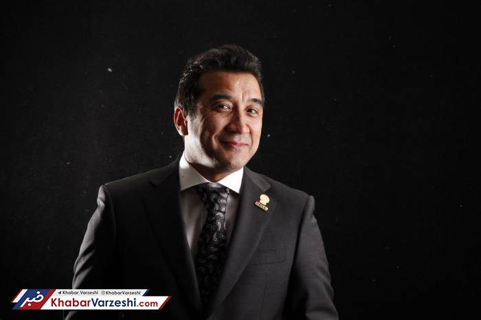 خداداد: پدرم می‌گوید پیرمرد شده‌ای، ولی باز برایت تولد می‌گیرند!