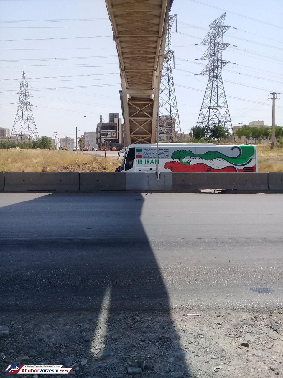 عکس| اتوبوس تیم ملی مسافرکشی نمی‌کند!