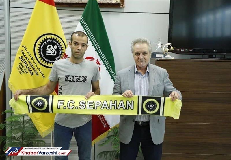 نویدکیا در سپاهان ماندنی شد