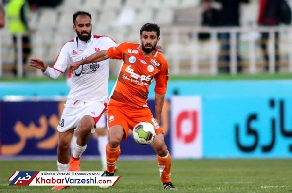 یک پرسپولیسی با نساجی به توافق رسید