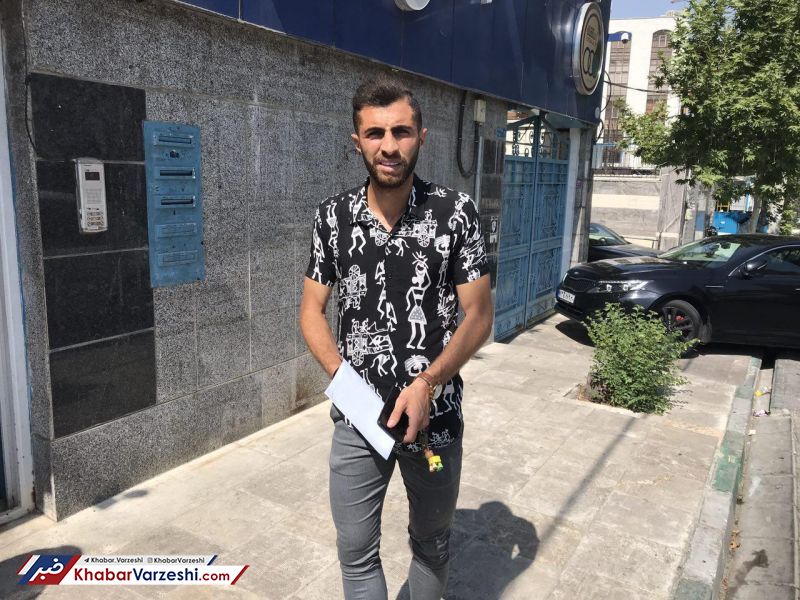 تیموری: همه آرزو دارند پیراهن تراکتور را بر تن کنند