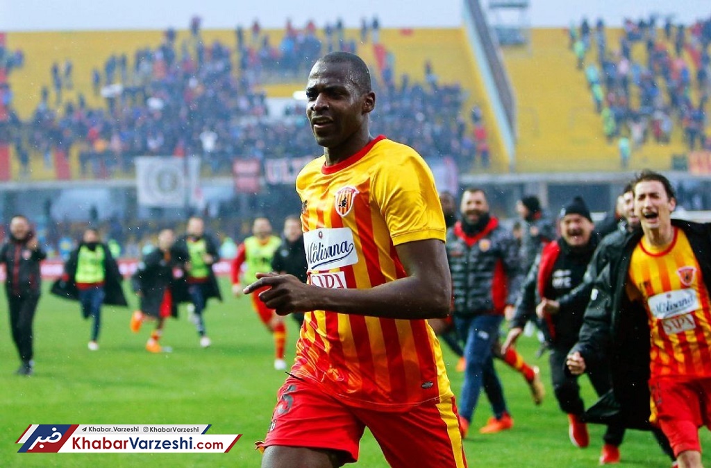 خبرنگار اسکای: علی دایی مالیایی به زودی استقلالی می‌شود