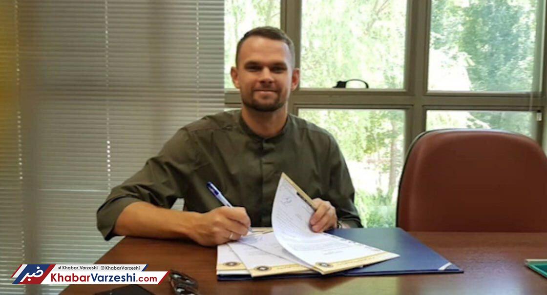 بازیکن خارجی سپاهان قراردادش را تمدید کرد