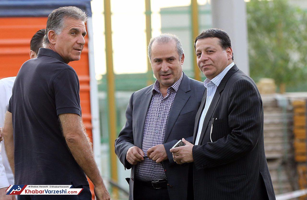 چه کسی همه جا کنار جانشین کی‌روش است؟