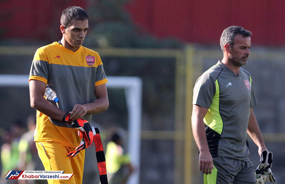 دروازه‌بان پیشین پرسپولیس به لیگ یک رفت