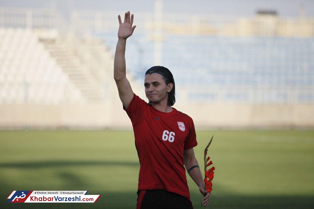 فصل قهرمانی تراکتور فرارسیده است