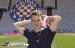 همه فکر می‌کنند من جذام دارم!