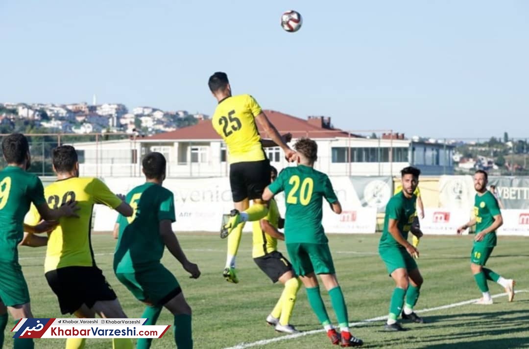 آتش بازی قربانی در بازی تدارکاتی سپاهان