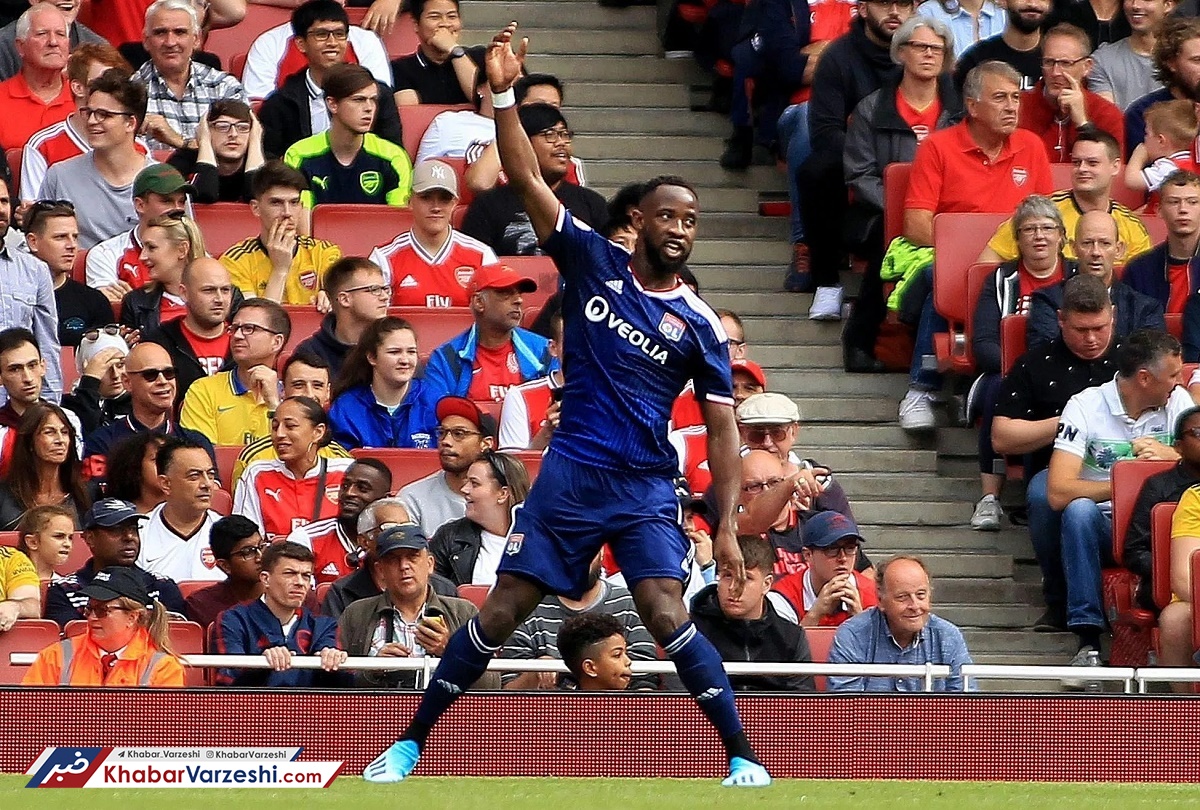 یک مهاجم فرانسوی قرمزپوش می‌شود؟