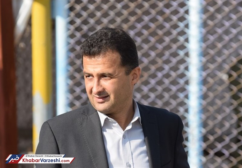 محمودزاده: مگر ما مربی هستیم که کیفیت بازیکنان خارجی را بررسی کنیم؟