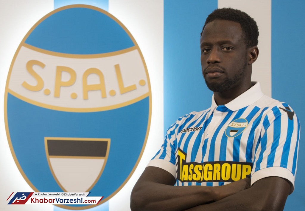 استقلال مدافع معروف آفریقایی را می‌خواهد