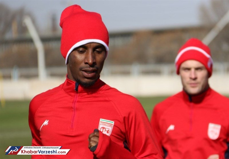 کنستانت: تراکتور شایعه بیماری من را درست کرد