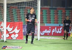 دروازه‌بان اسبق تیم ملی، بدون تیم شد