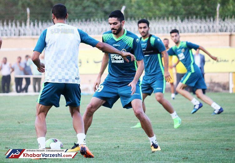 سرپرست سپاهان: مصلح از تیمی بزرگ به یک‌تیم بزرگتر آمده!