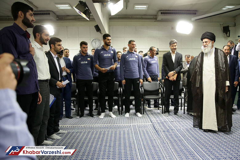 رهبر انقلاب: همیشه اعتقاد داشته‌ام که سرمربی ما باید ایرانی باشد