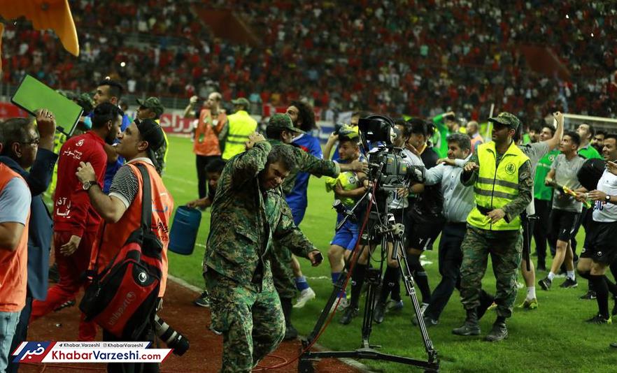 امنیت استادیوم‌ها بر‌عهده کیست؟ باشگاه‌ها یا نیروی انتظامی؟