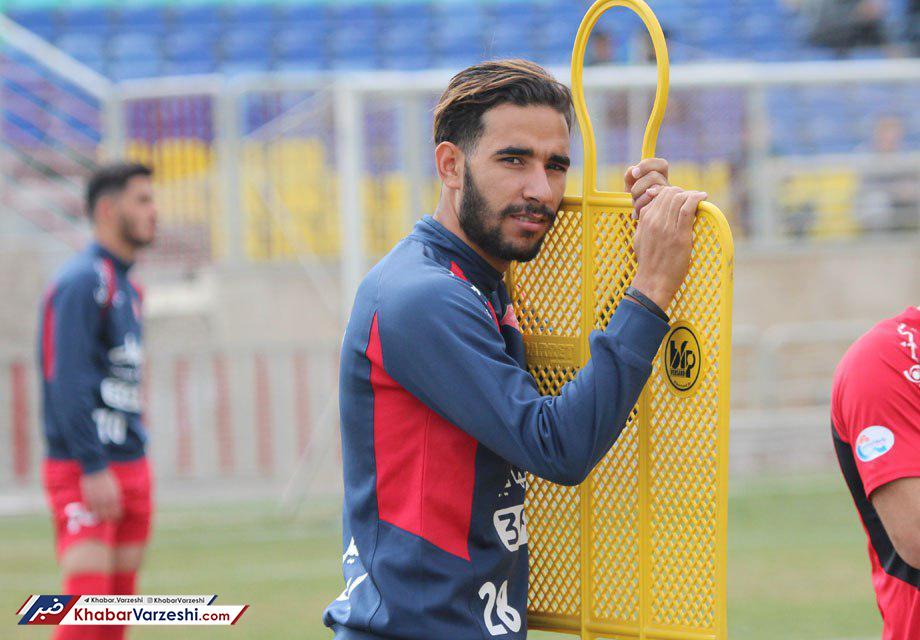 مهاجم سابق پرسپولیس به ملوان پیوست