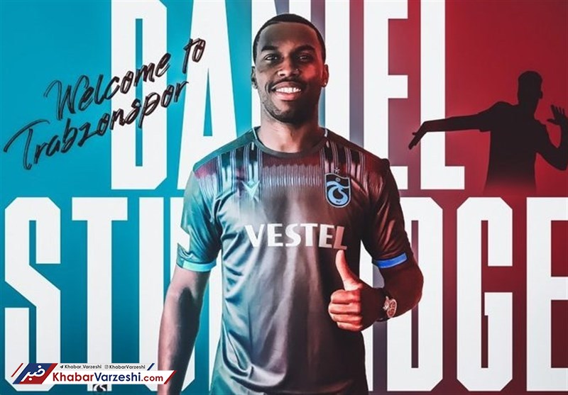 مهاجم لیورپولی هم‌تیمی حسینی شد