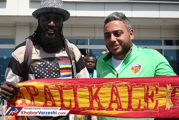 آدبایور از دست تراکتوری‌ها پرید