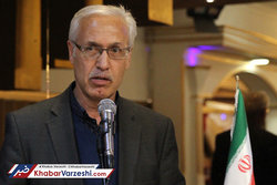 عجیب است که می‌خواهند عرب را از پرسپولیس کنار بگذارند!