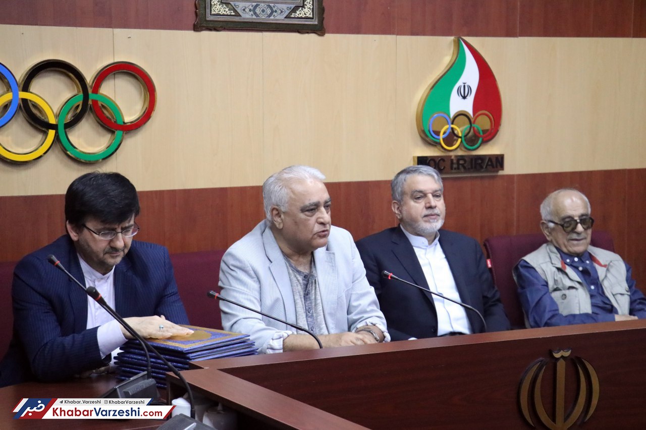 واکنش دیرهنگام رئیس انجمن نویسندگان به ادعای عجیب تاج