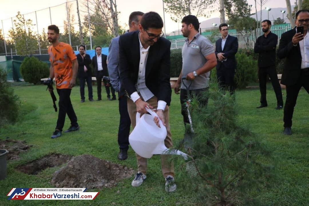 عکس| حرکت جالب دستیار کالدرون در PEC!