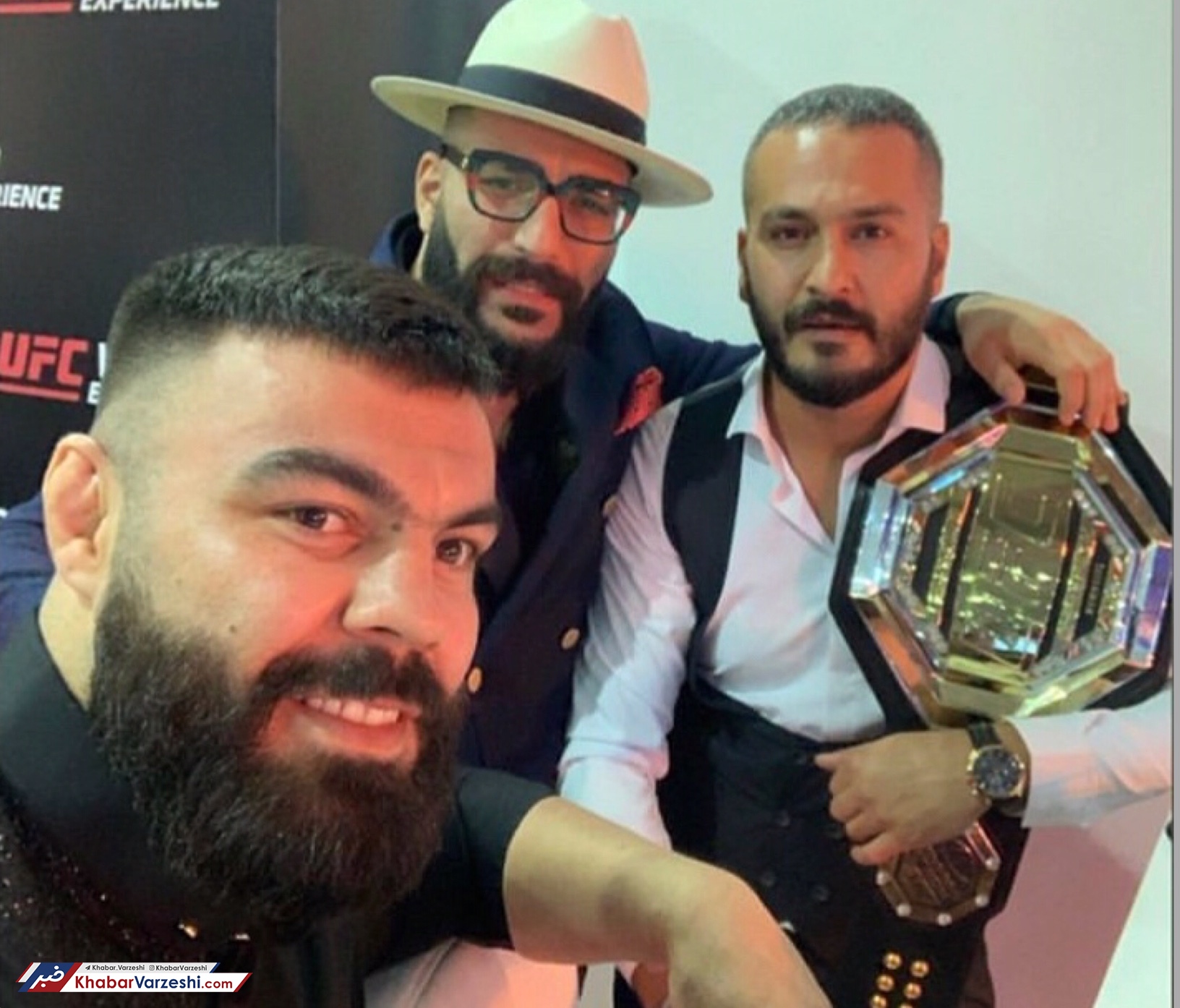 عکس| بازگشت علی اکبری و بازیگر سینما به ایران