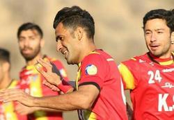 مصدومیت مهاجم فولاد در آستانه بازی با سپاهان