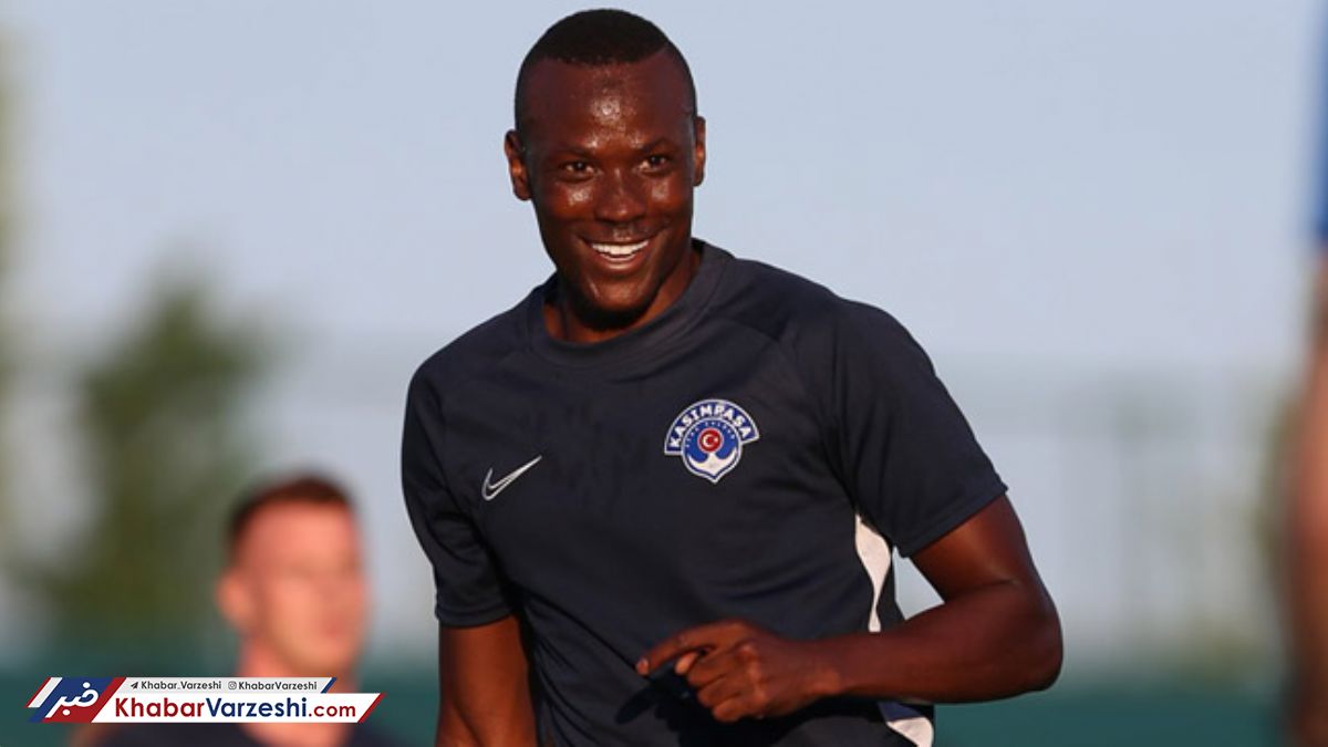 تیام: استقلال از کنار من به پول خوبی رسید