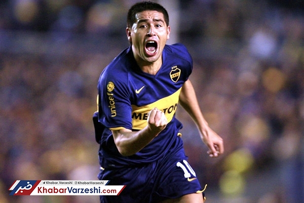 مسی پیراهن بوکاجونیورز را می‌پوشد