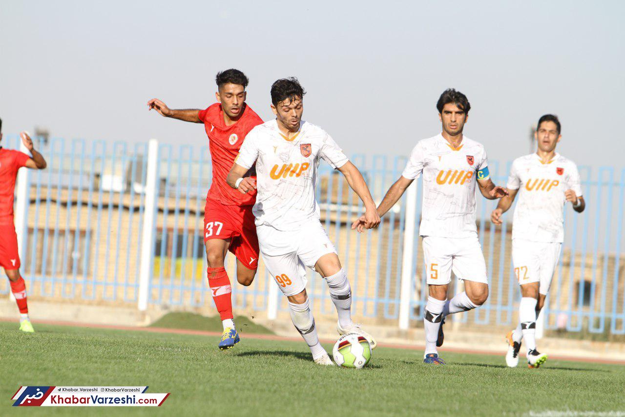 کرمانی‌ها صدر جدول را تغییر می‌دهند؟