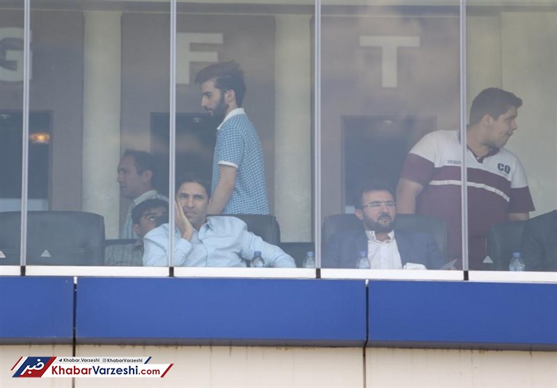 هاشمیان تماشاگر بازی استقلال و دربی اصفهان