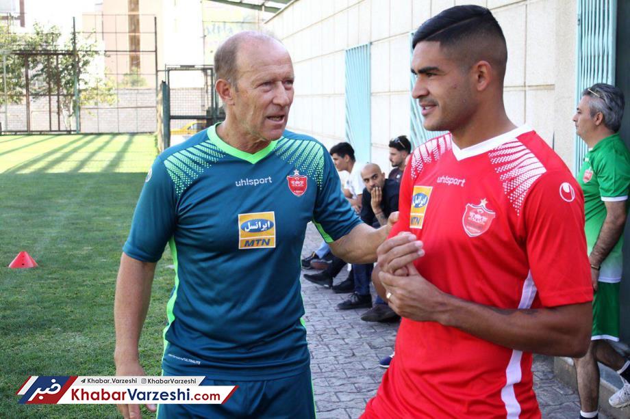 تجویز کالدرون برای مهاجم برزیلی