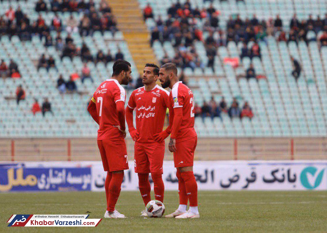 ویلموتس کاپیتانی را از ستاره تراکتور گرفت؟