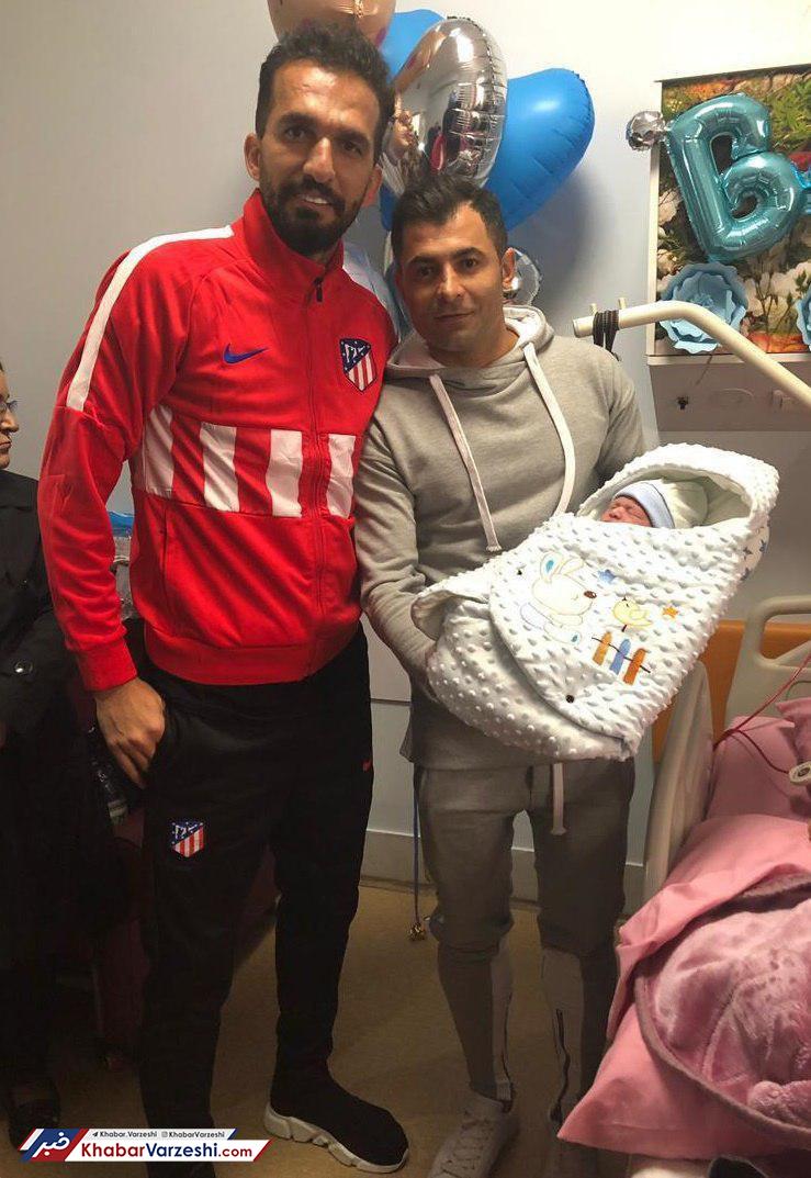 عکس| مهاجم باتجربه جمی‌ها پدر شد