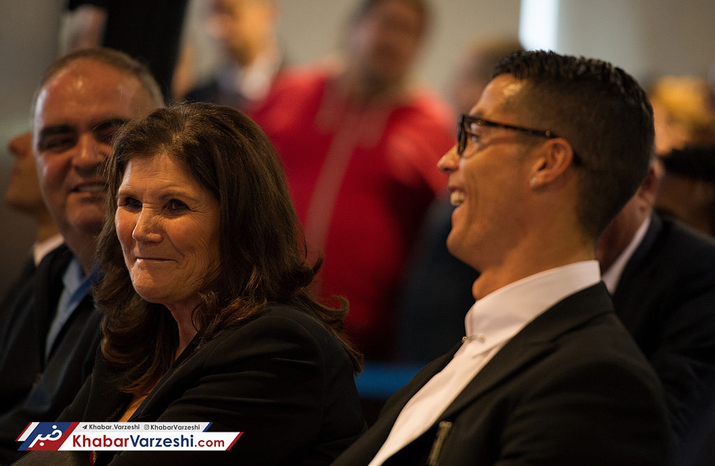 دلیل عجیب مادر رونالدو برای ناکامی‌های پسرش