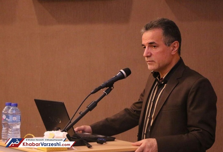 ماجرای مکالمه پیامکی عجیب انصاری‌فرد و حسن‌زاده