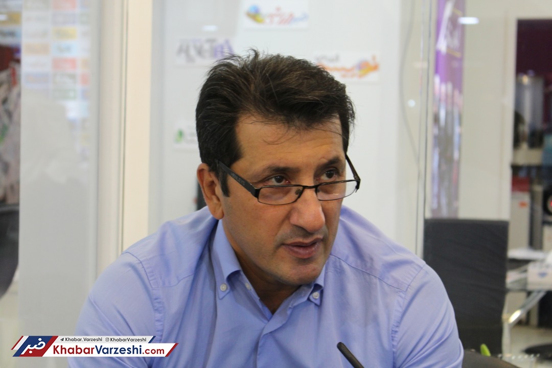 تقوی: توان مدیریت استقلال را ندارید، کنار بروید