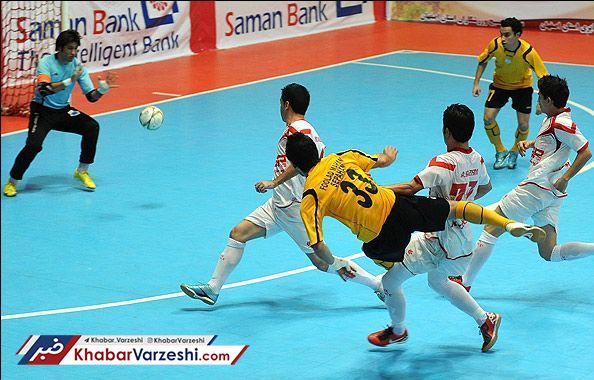 پیروزی گیتی‌پسند و مس سونگون در روز توقف خانگی فرش‌آرا