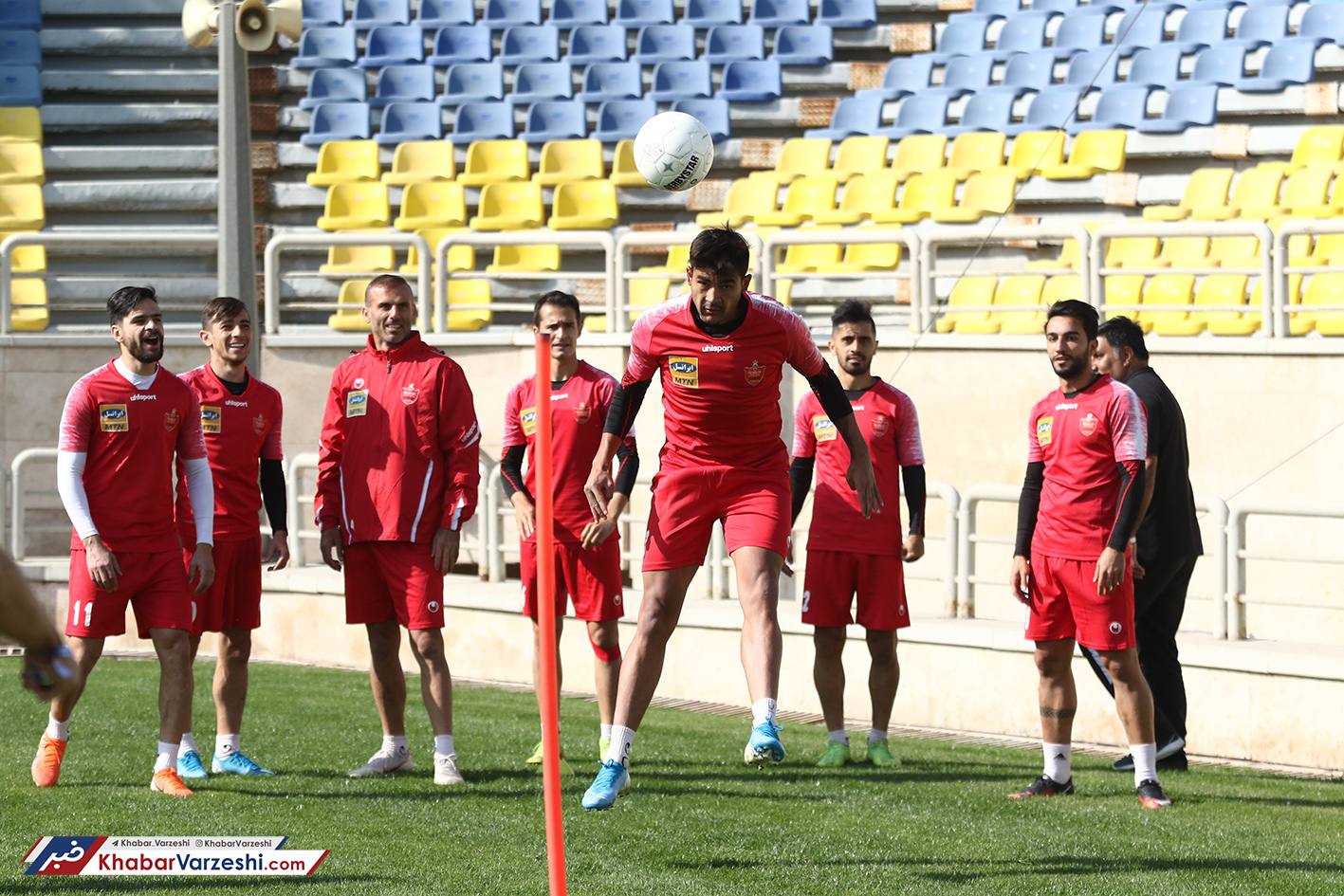 همه حواشی قرارداد پر از ابهام جونیور