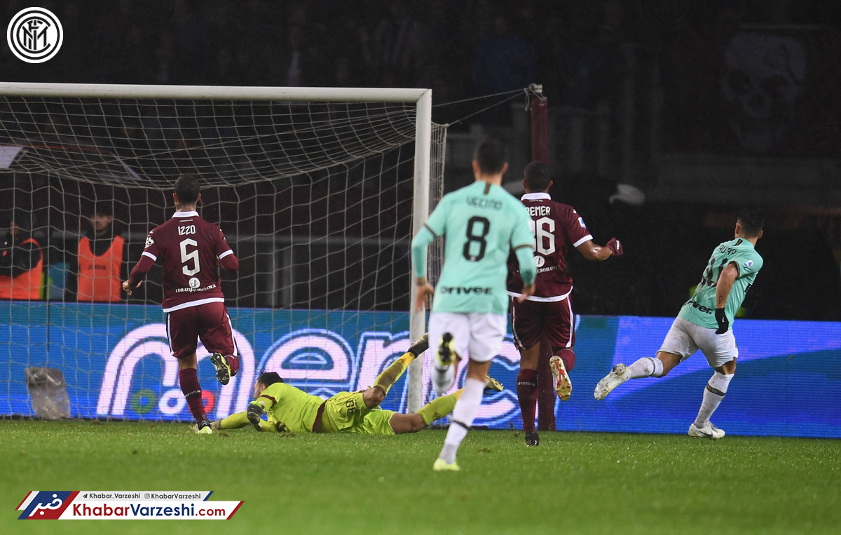 افعی‌ زهر خود را به تورینی‌ها ریخت