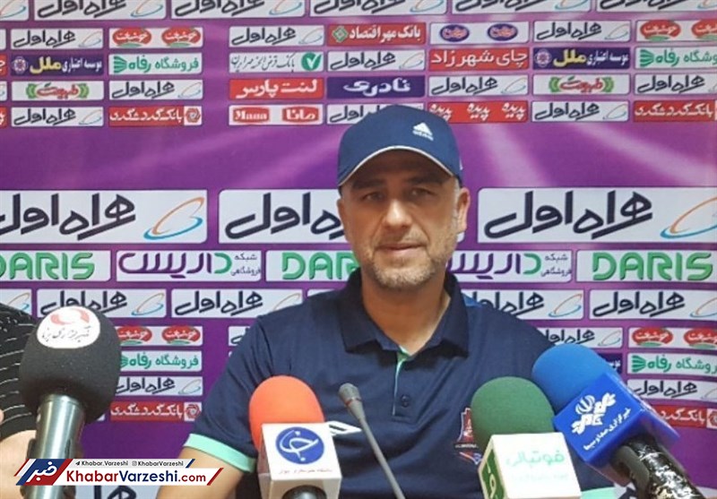 بادامکی: همه بازیکنان را مقابل استقلال در اختیار داریم