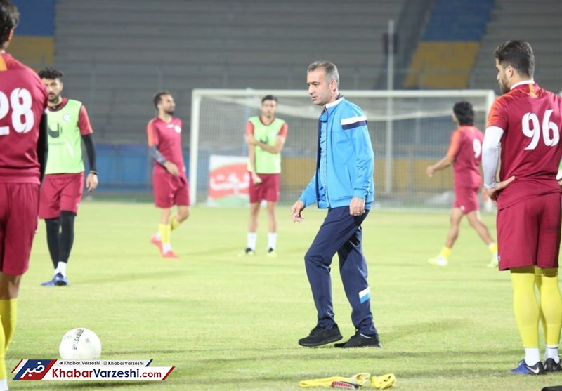 این چند بازی هم می‌مانم و بعد خداحافظ