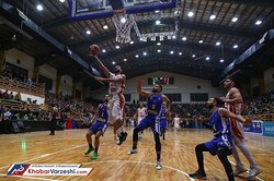 پتروشیمی صدرنشین نیم فصل شد