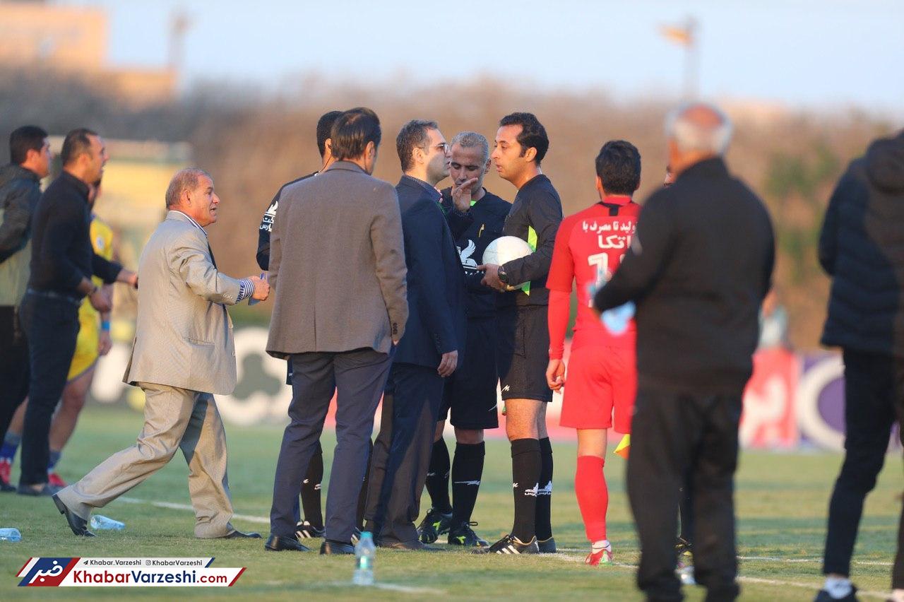 یک پنالتی به ضرر پرسپولیس گرفته نشد