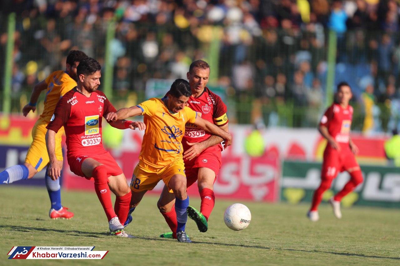 خروج پر دردسر پرسپولیسی‌ها از ورزشگاه