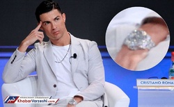 عکس| 427 هزار پوند در یک دستِ رونالدو!